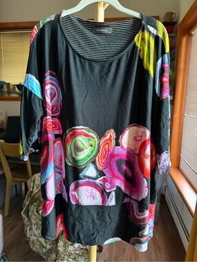 Alembika stretchy, colorful geode print blouse oversized size S